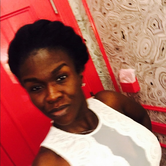 Profile Picture of Rasheedah Calouro (@sheed76) on Poshmark
