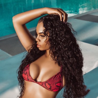 Profile Picture of Jazmyn Washington (@thejazmynw) on Twitter