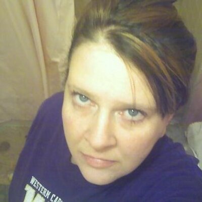 Profile Picture of Beverly Hines (@BeverlyHines) on Twitter