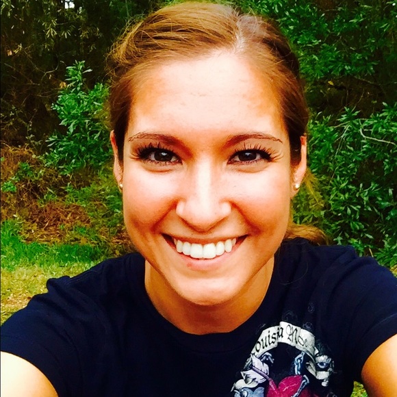 Profile Picture of Haley Creech (@ldhec003) on Poshmark