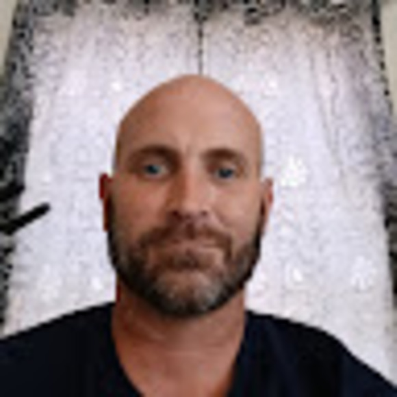 Profile Picture of Brian Berthold (@brianberthold) on Poshmark