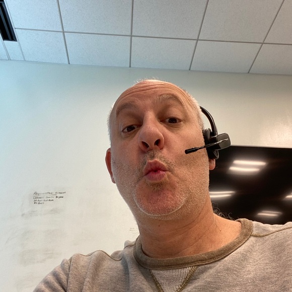 Profile Picture of Brian Feldman (@bfeldman27) on Poshmark