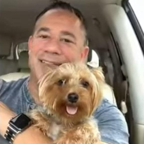 Profile Picture of Jeffrey Silverstein (@jeffreysilverst) on Poshmark