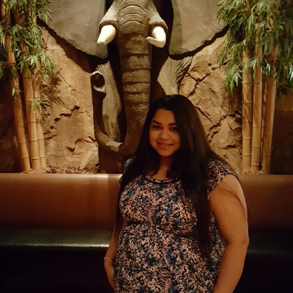 Profile Picture of Chandnani Esar (@chandnani) on Poshmark