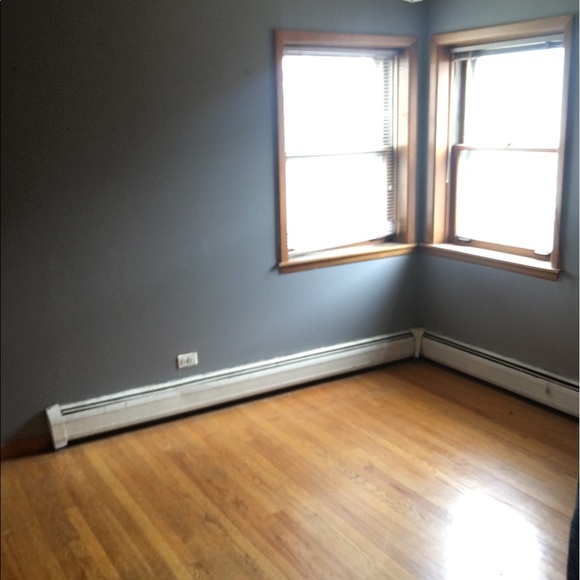 Noel Madrigal - Poshmark Profile Picture of Noel Madrigal (@nmadrigal20) on Poshmark