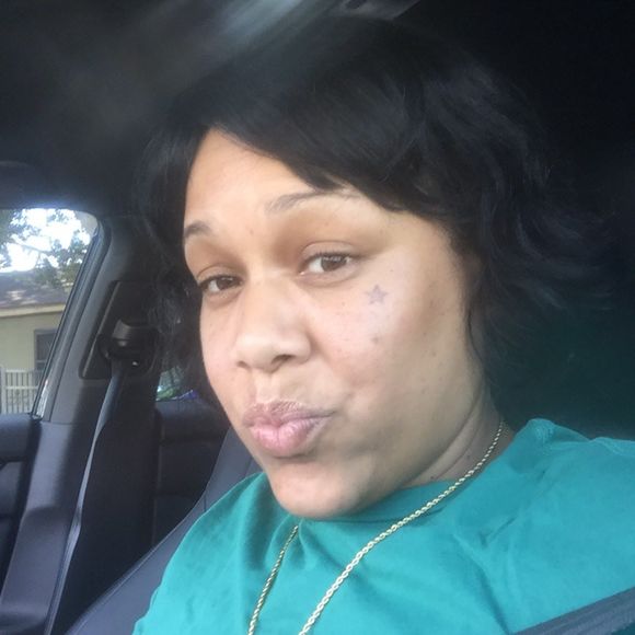 Profile Picture of Kim Doucette (@kim_doucette) on Poshmark