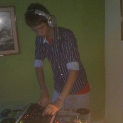 Profile Picture of Carlos Canabal (@charleessc) on Twitter