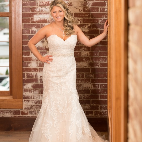 Profile Picture of Krissy Devito (@krissydevito) on Poshmark