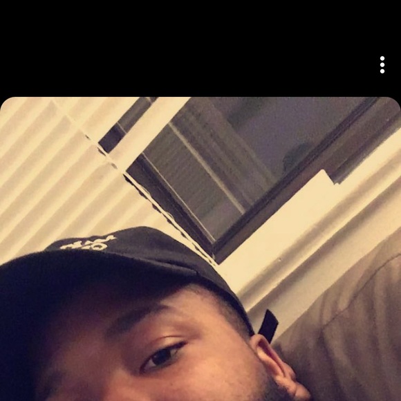 Profile Picture of Brian Ruffin (@brian_ruffin) on Poshmark