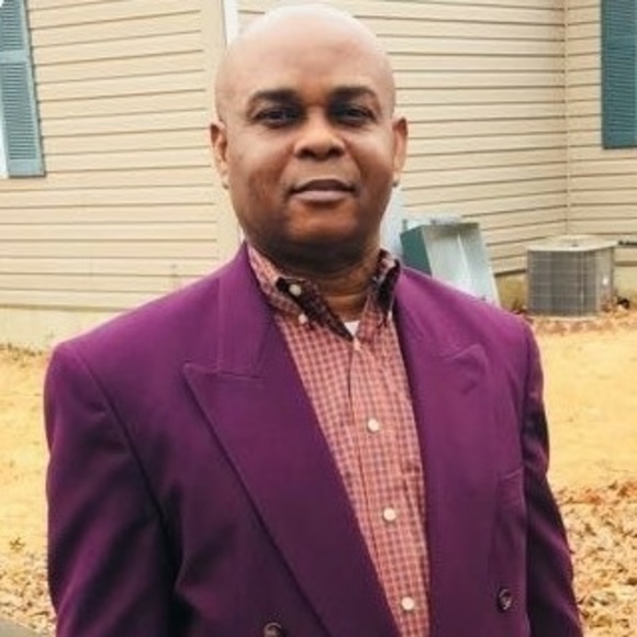 Profile Picture of Joseph Okafor (@josephokafor) on Poshmark