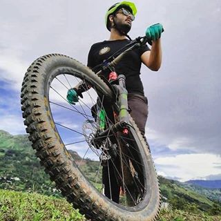 Profile Picture of Jonathan Chaverra (@xjonasdhx) on Facebook