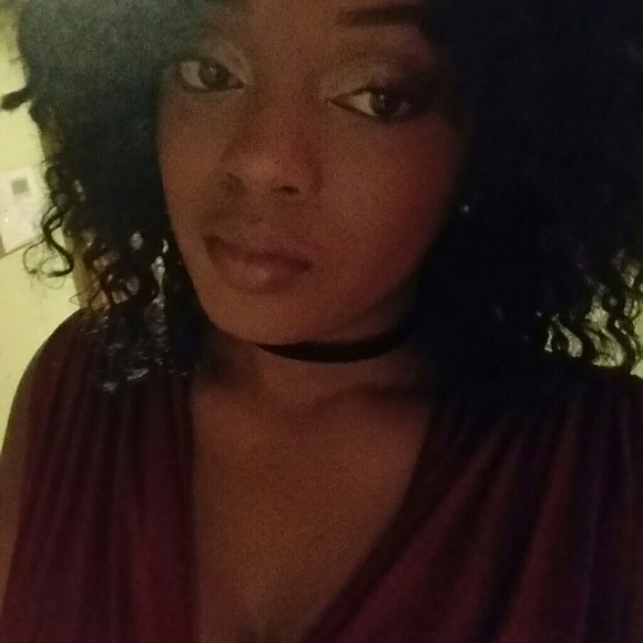 Profile Picture of !tasha Reid (@lvlyt8) on Poshmark