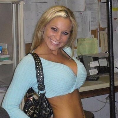 Profile Picture of Bernadette Farrell (@BernadetteFarr6) on Twitter