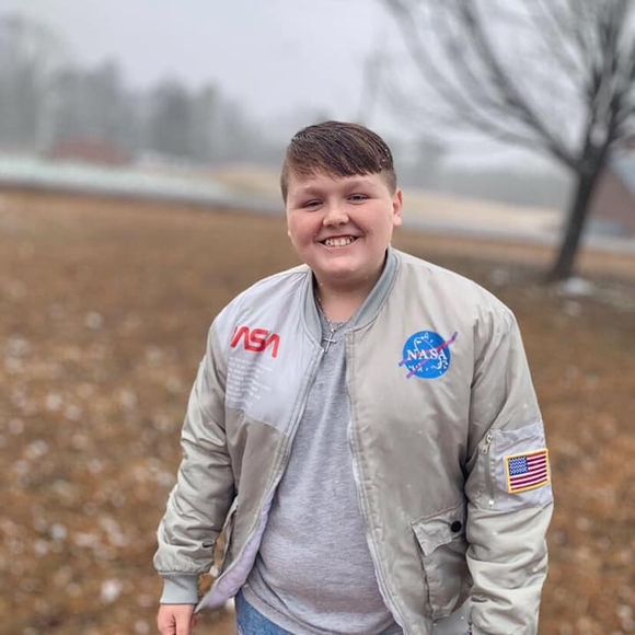 Profile Picture of John Anglin (@johnanglin) on Poshmark