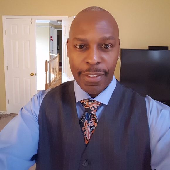 Profile Picture of Ivan Hall (@ivanhall) on Poshmark