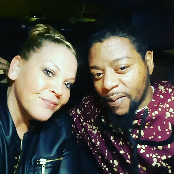 Profile Picture of April Ayers (@aprilayers83) on Poshmark