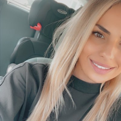 Profile Picture of Amy Kirby (@AmyJoanxo) on Twitter