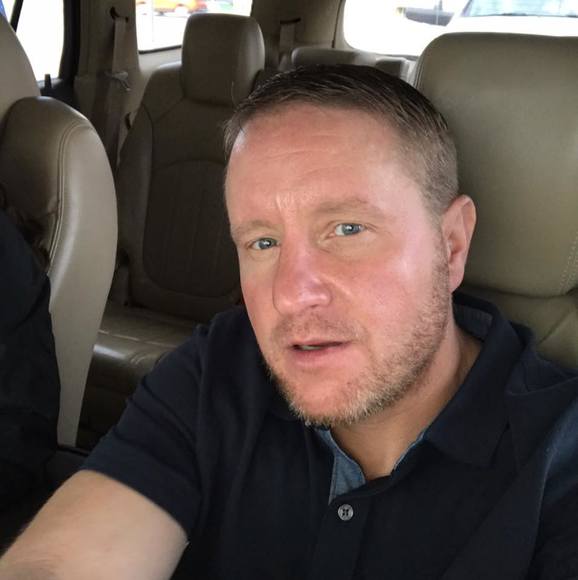 Profile Picture of Shawn Kouri (@shawnkouri) on Poshmark