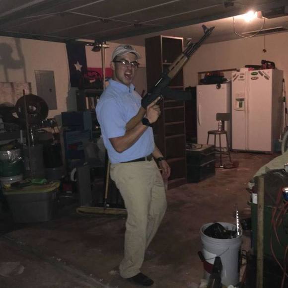 Profile Picture of Joseph Rios (@josephrios865) on Poshmark