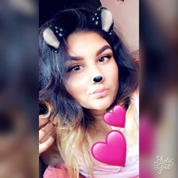 Profile Picture of Bianca Montalvo (@_itsbianca) on Poshmark