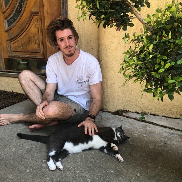 Profile Picture of Adam Becerra (@becerratops) on Poshmark