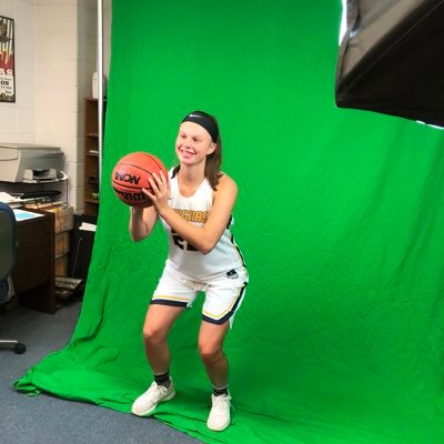 Profile Picture of Shannon Longworth (@shaylong22) on Twitter