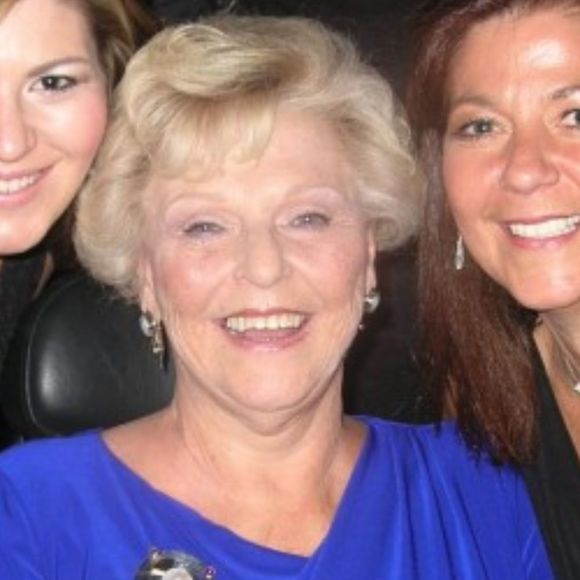 Profile Picture of Pat Canuso (@patfornow) on Poshmark