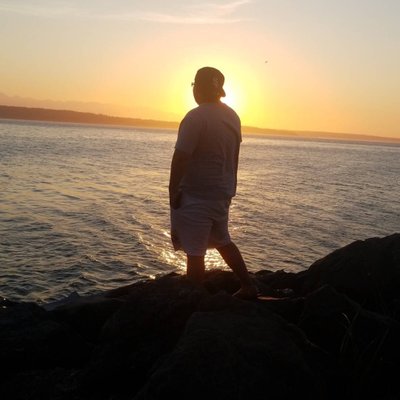 Profile Picture of Jonathan Lizama (@jonathanlizama1) on Twitter