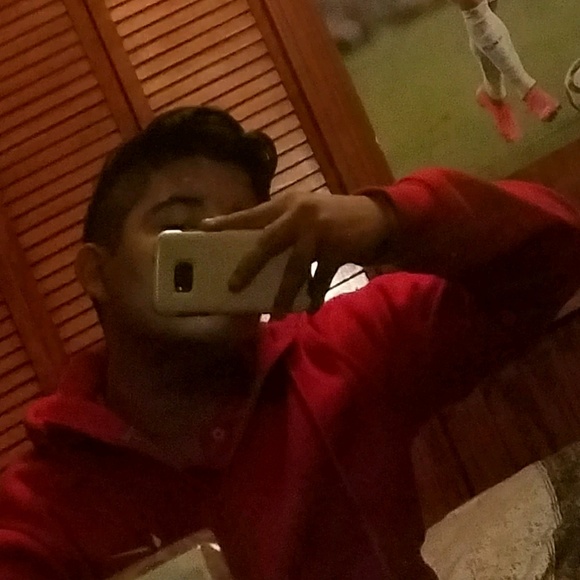 Profile Picture of Joe Barrera (@joedahypebeast7) on Poshmark