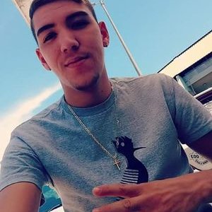 Profile Picture of Kim Lopes (@kimlopes99) on Twitter