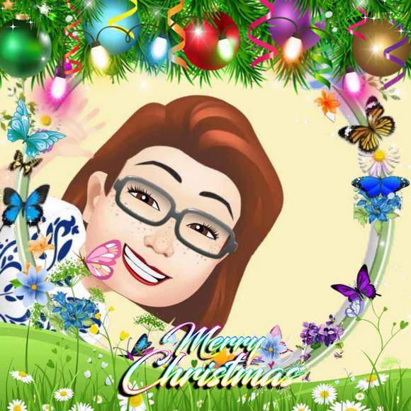 Profile Picture of Maxine Motel (@doxiemm) on Poshmark