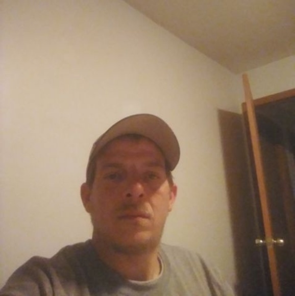 Profile Picture of Brian Whetsell (@brianwhetsell90) on Poshmark