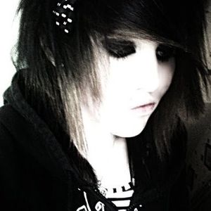 Profile Picture of Amy Bruce (@bloodtearangel) on Myspace