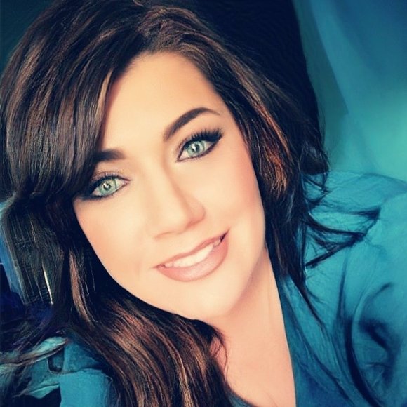 Profile Picture of Jessica Mayo (@jmayo79) on Poshmark