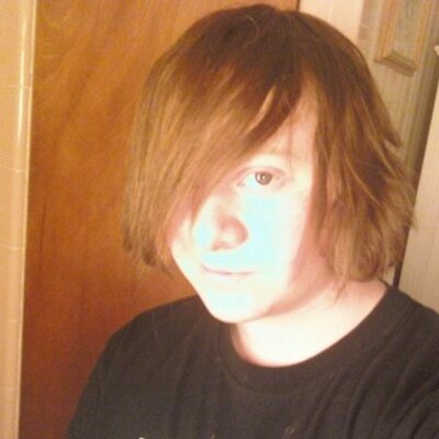 Damien Levy - Twitter Profile Picture of Damien Levy (@default_fantasy) on Twitter