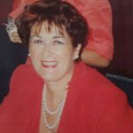 Paola Martello - Instagram Profile Picture of Paola Martello (@missdaisyandmissirispippi) on Instagram