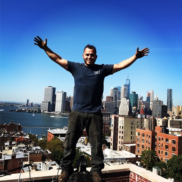 Edwin Villatoro - Poshmark Profile Picture of Edwin Villatoro (@evillatoro12) on Poshmark