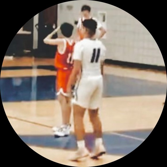 Profile Picture of Michael Resendez (@yurteaga) on Poshmark