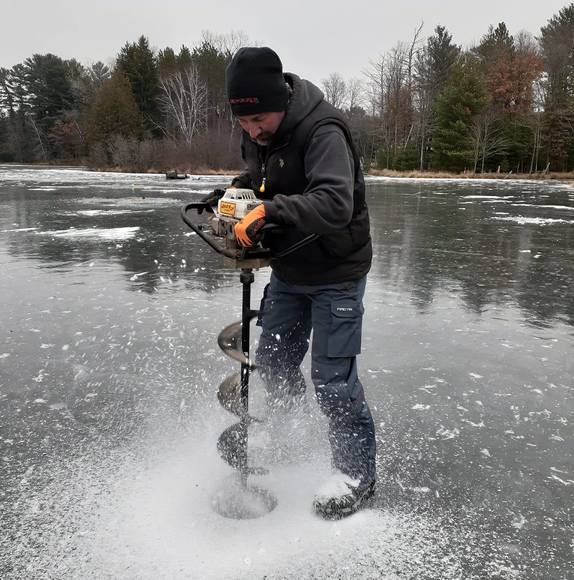 Profile Picture of Mark Theroux (@marktheroux) on Poshmark