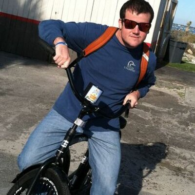 Profile Picture of Larry Kuhn (@KuhnLarry) on Twitter