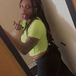 Profile Picture of queen (@sadiebranch5) on Tiktok