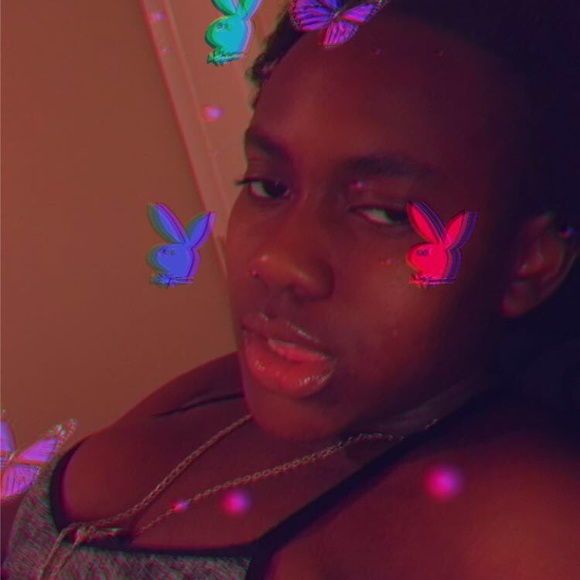 Profile Picture of Kandyce Strickland (@kandyce1208) on Poshmark