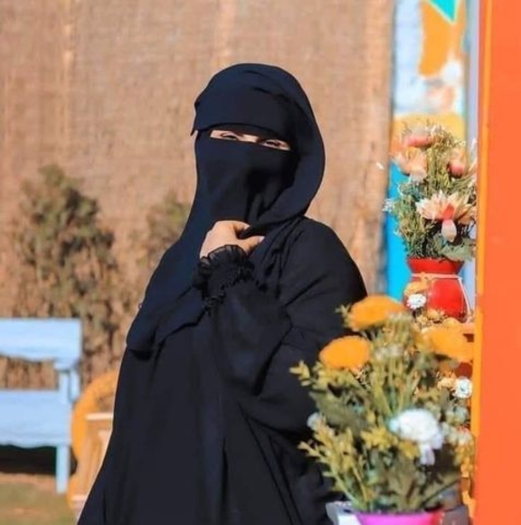 Profile Picture of Ikram Mohamed (@cayuun254) on Poshmark