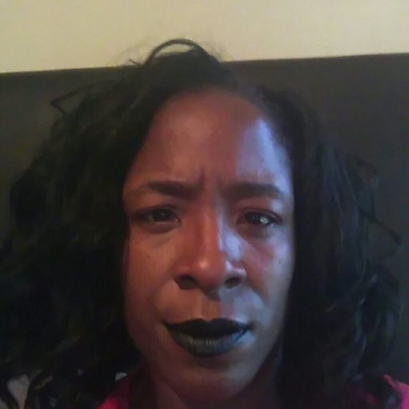 Profile Picture of Benetta Jones (@penelopej333) on Poshmark