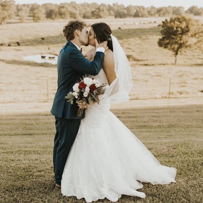 Profile Picture of Łauren Peters (@laurenpeters_19) on Twitter