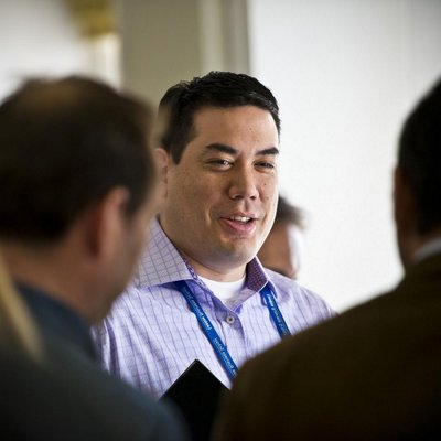 Profile Picture of Alexander Sultan (@globalsuit) on Twitter