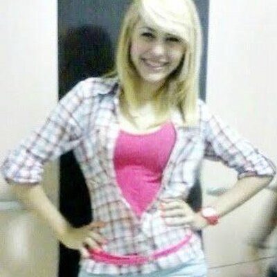 Profile Picture of Cindy Alencar (@cindylamour) on Twitter