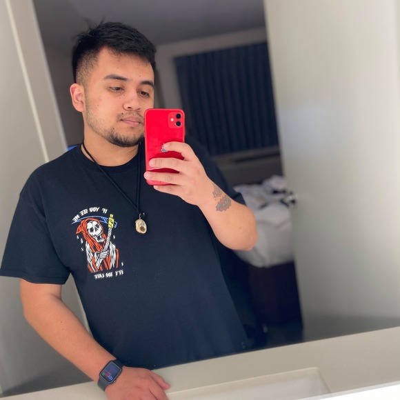 Alexander Hermosillo - Poshmark Profile Picture of Alexander Hermosillo (@ctyee498) on Poshmark