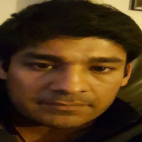 Profile Picture of Kamran Zahoor (@kamran1985) on Poshmark