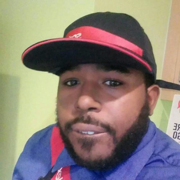 Profile Picture of Christopher Parker (@izychris) on Poshmark